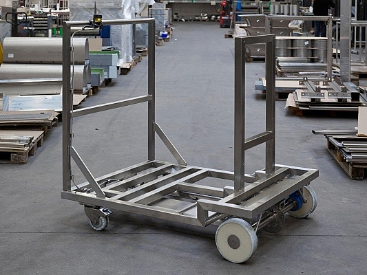 Project in the spotlight: trolley with braking system