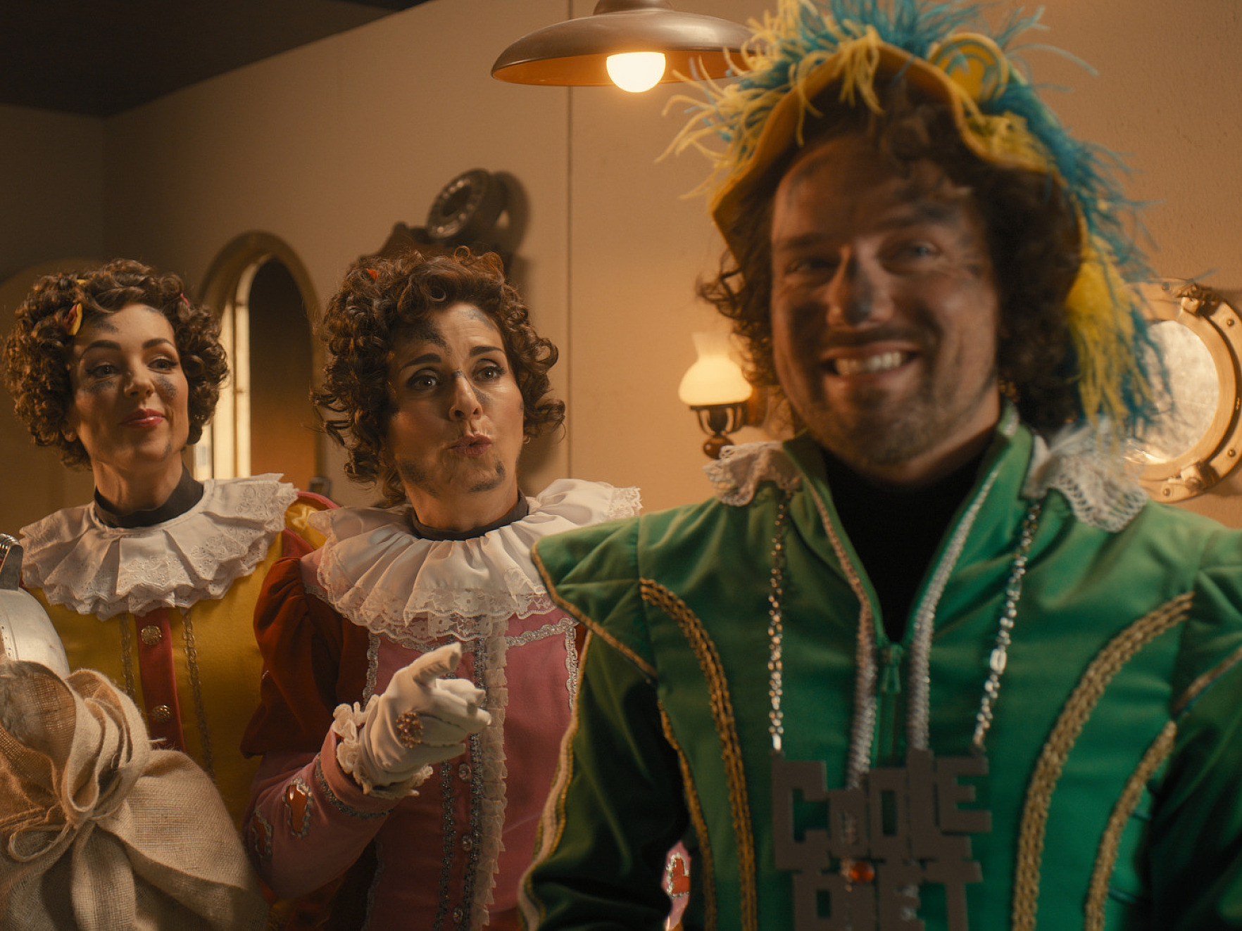 De Club van Sinterklaas film Paniek in het Pietendorp st 5 jpg sd high original