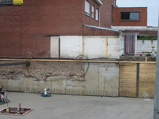 Onderschoeiing in Geel