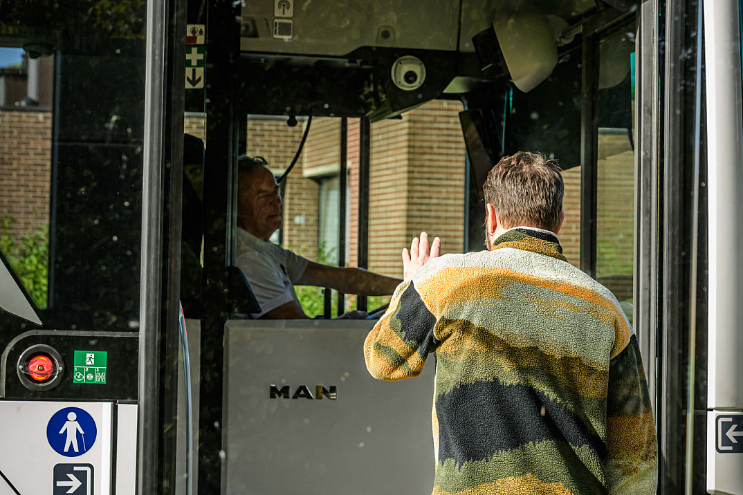 HANSEA CHAUFFEURS 79 2