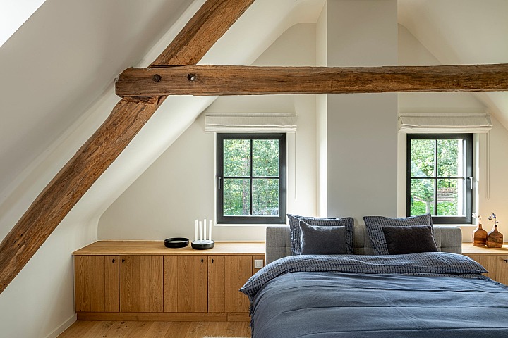 Steel look ramen & deuren