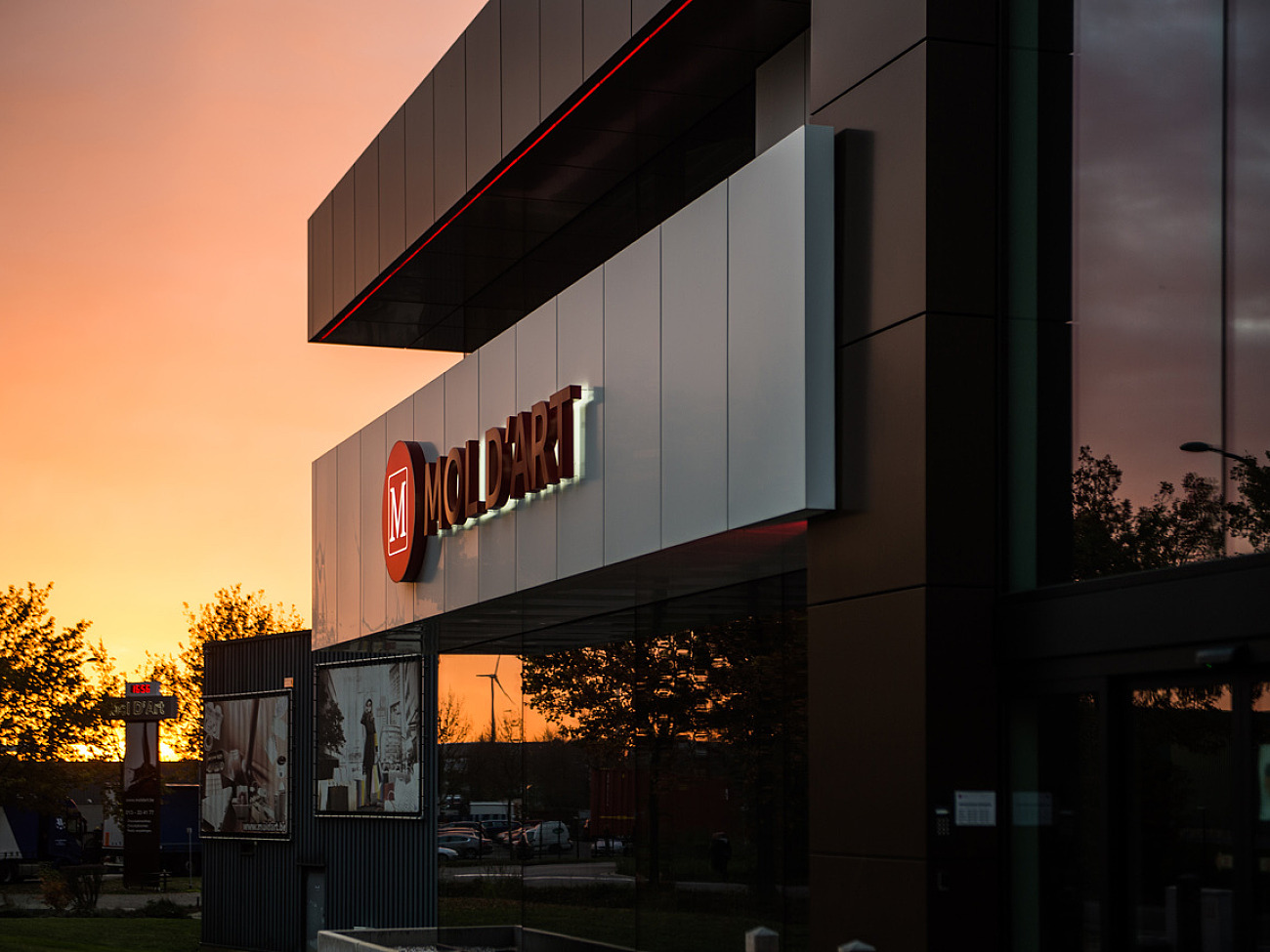 Mol dart webbekom cassettes letters ledlijnen portiek 5